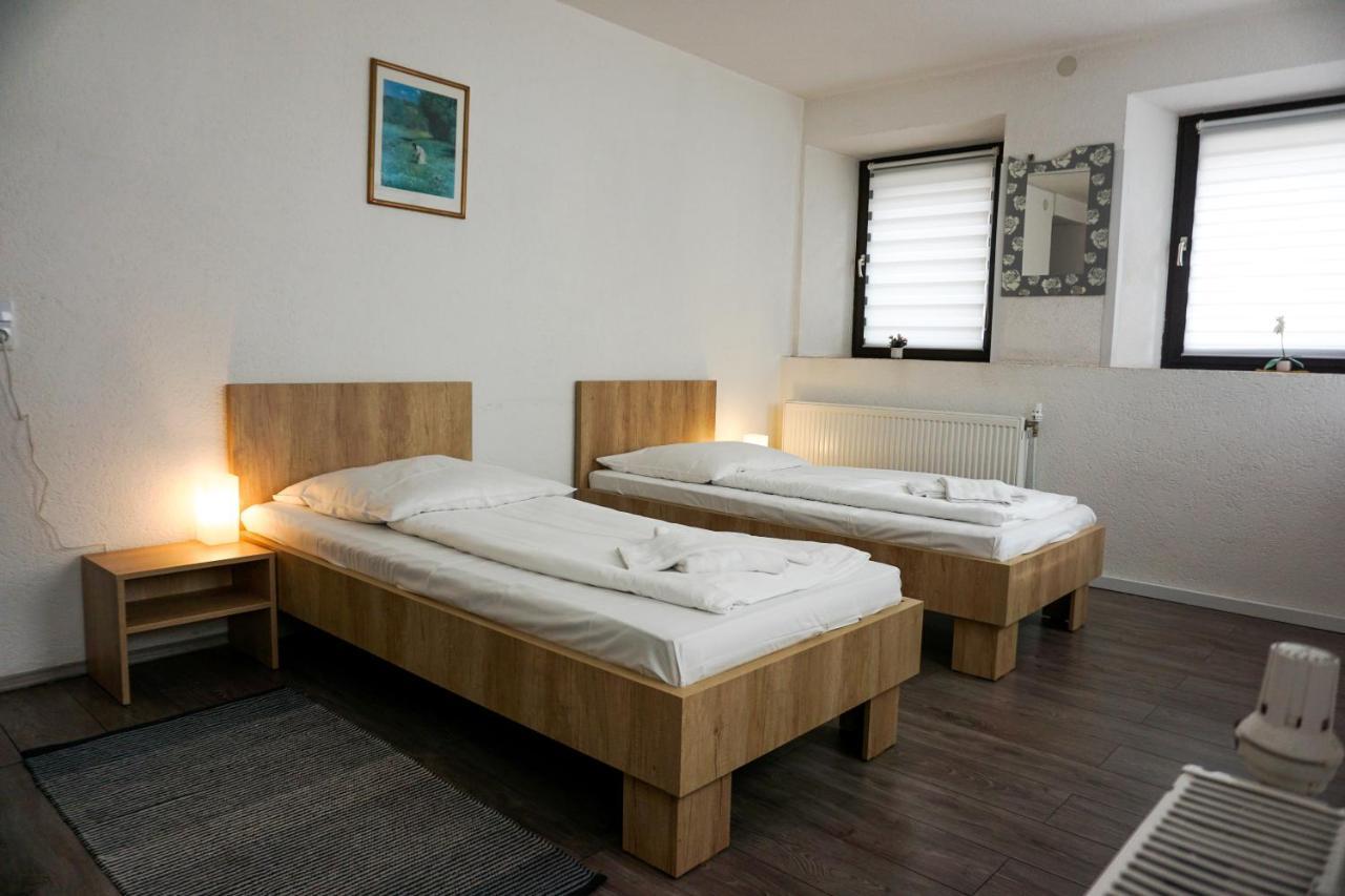Hotel Kreuz Schwäbisch Gmünd Buitenkant foto