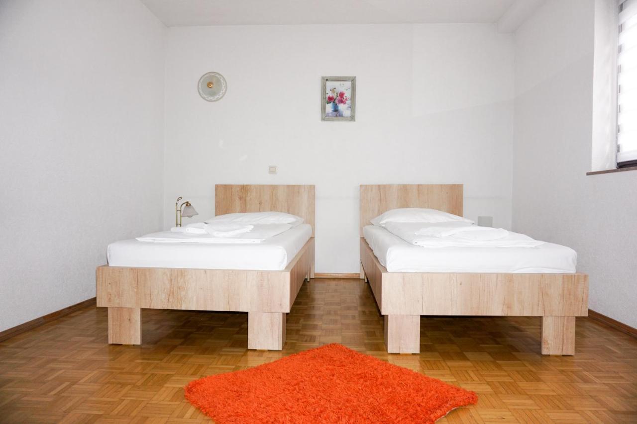 Hotel Kreuz Schwäbisch Gmünd Buitenkant foto