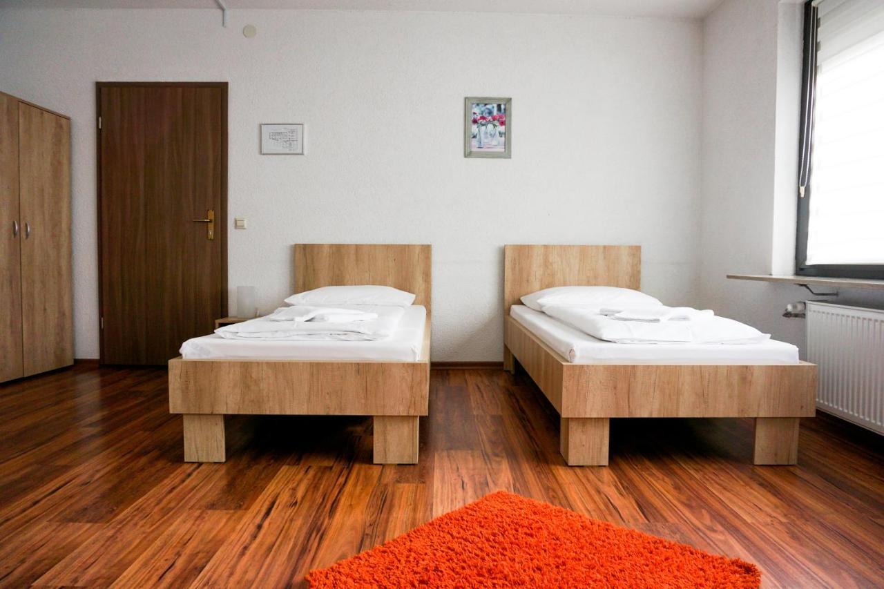 Hotel Kreuz Schwäbisch Gmünd Buitenkant foto