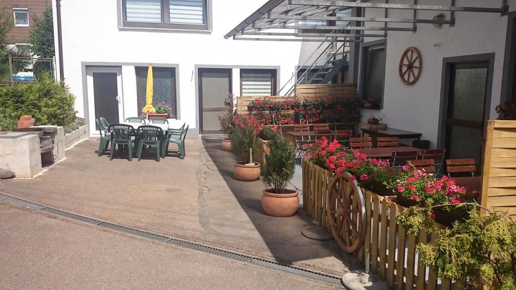 Hotel Kreuz Schwäbisch Gmünd Buitenkant foto